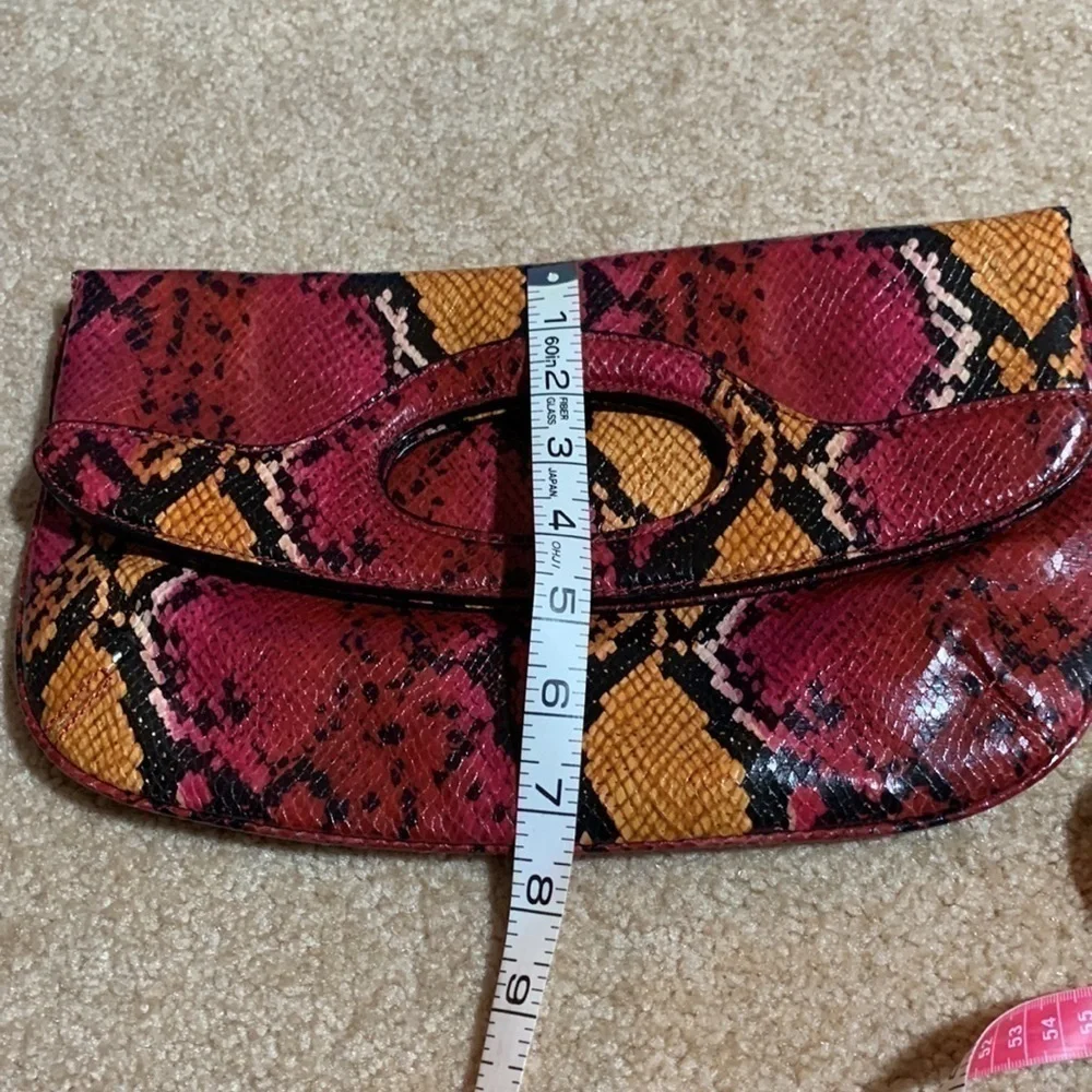 GORGEOUS Nine & Co. Faux Snakeskin Clutch NWOT